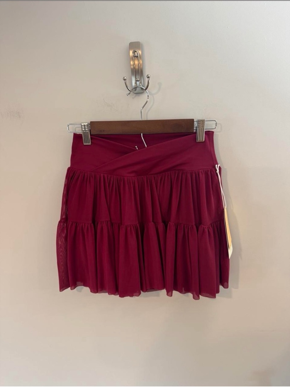 Women’s Burgundy Tiered Skirt - Blogilates